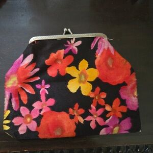 Vintage 70’s Kiss-lock Clutch Purse Dark Floral Black Bold Bright Multicolored